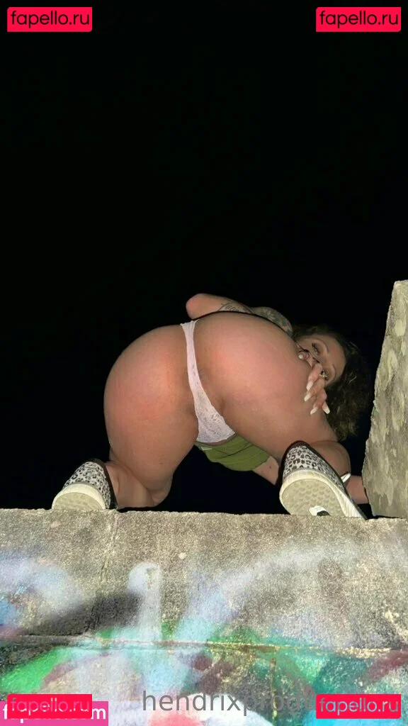 thehollyhendrix Onlyfans Photo Gallery 