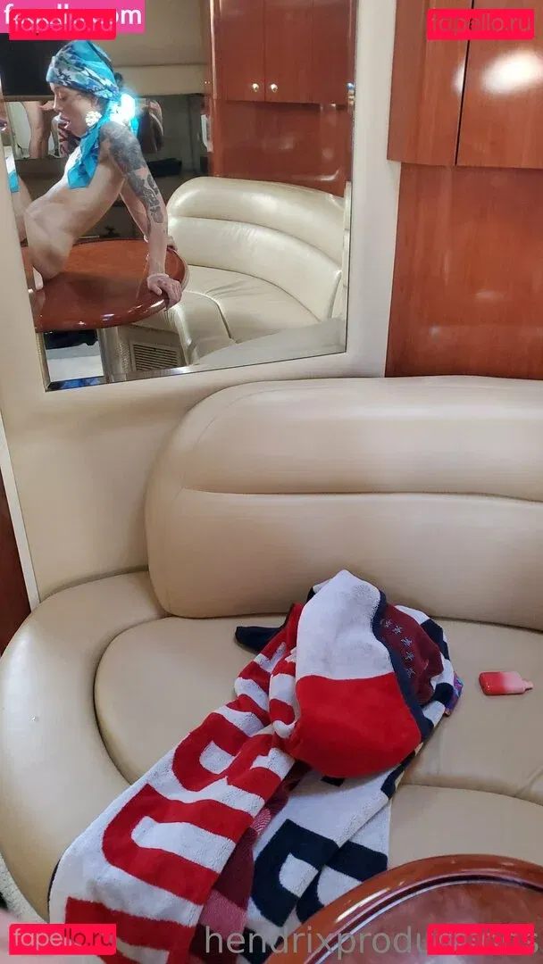 thehollyhendrix Onlyfans Photo Gallery 