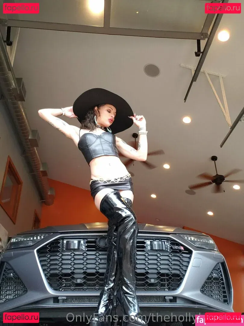 thehollyhendrix Onlyfans Photo Gallery 