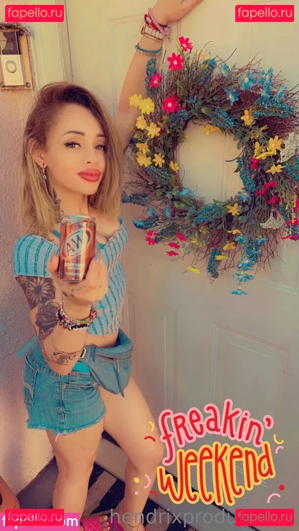 thehollyhendrix Onlyfans Photo Gallery 