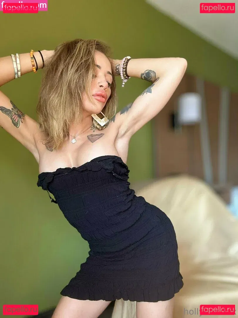 thehollyhendrix Onlyfans Photo Gallery 