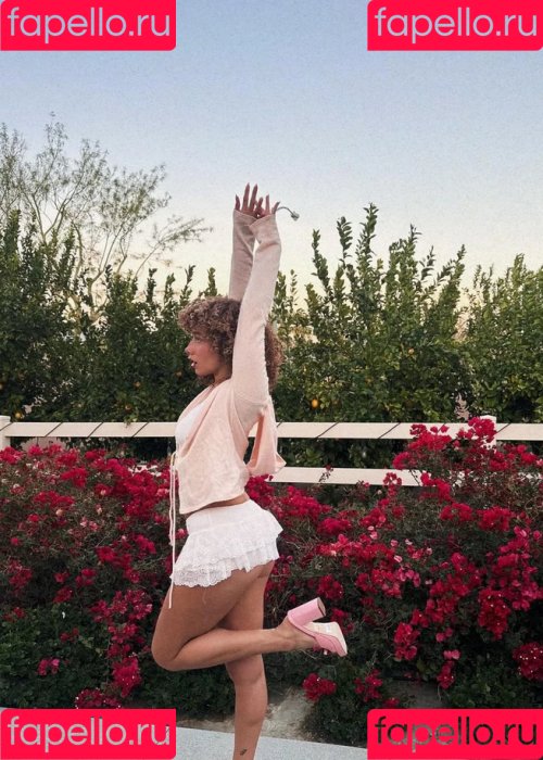 Chlox Onlyfans Photo Gallery 