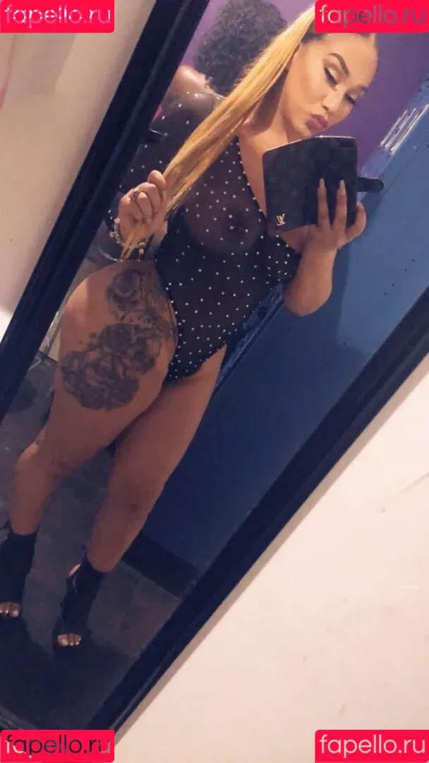 melifineass Onlyfans Photo Gallery 