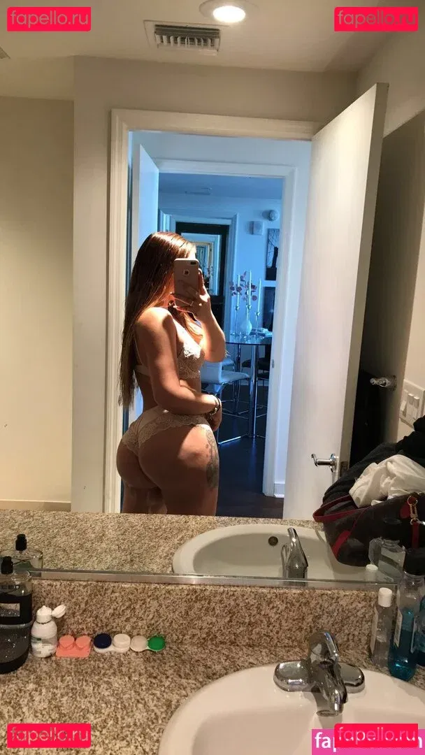 melifineass Onlyfans Photo Gallery 