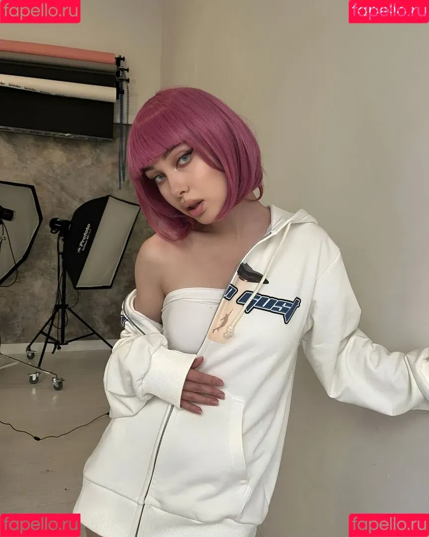 girlwalkingonfire Onlyfans Photo Gallery 