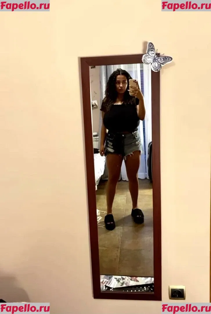 Anneris18 Onlyfans Photo Gallery 