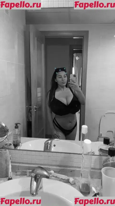 Anneris18 Onlyfans Photo Gallery 