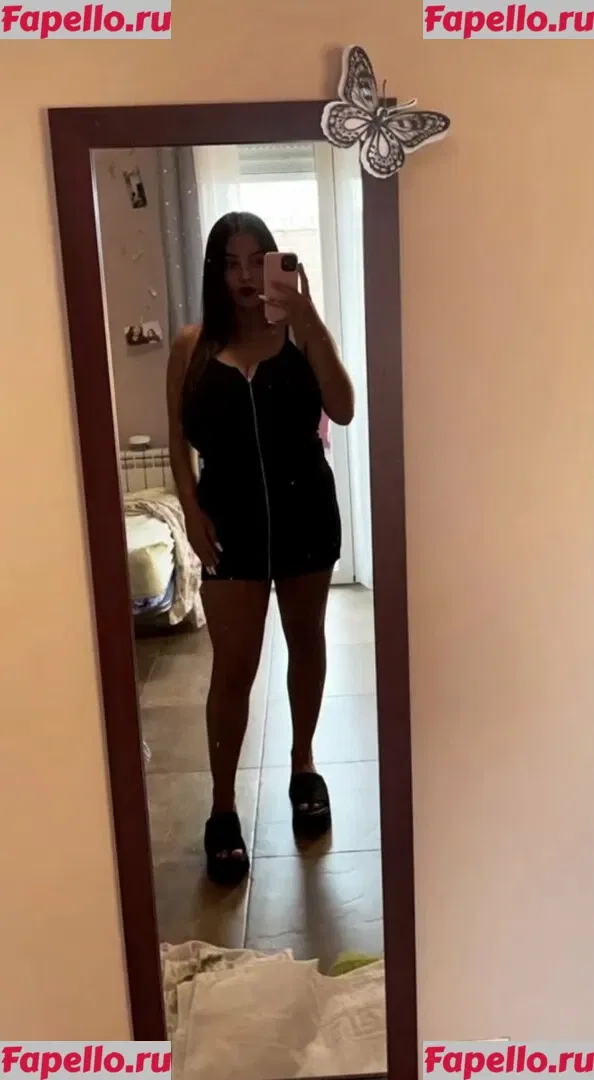 Anneris18 Onlyfans Photo Gallery 