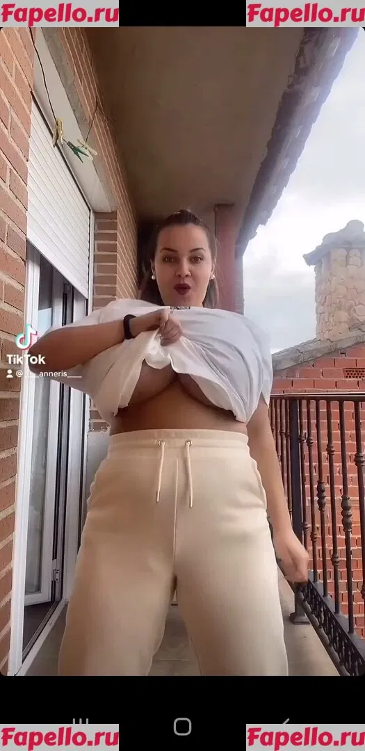 Anneris18 Onlyfans Photo Gallery 