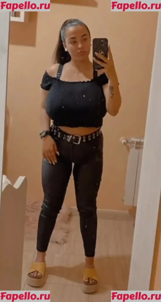 Anneris18 Onlyfans Photo Gallery 
