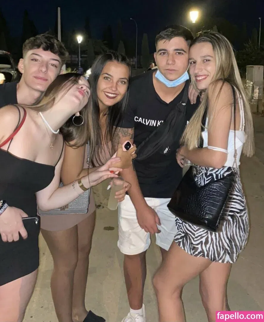 Anneris18 Onlyfans Photo Gallery 