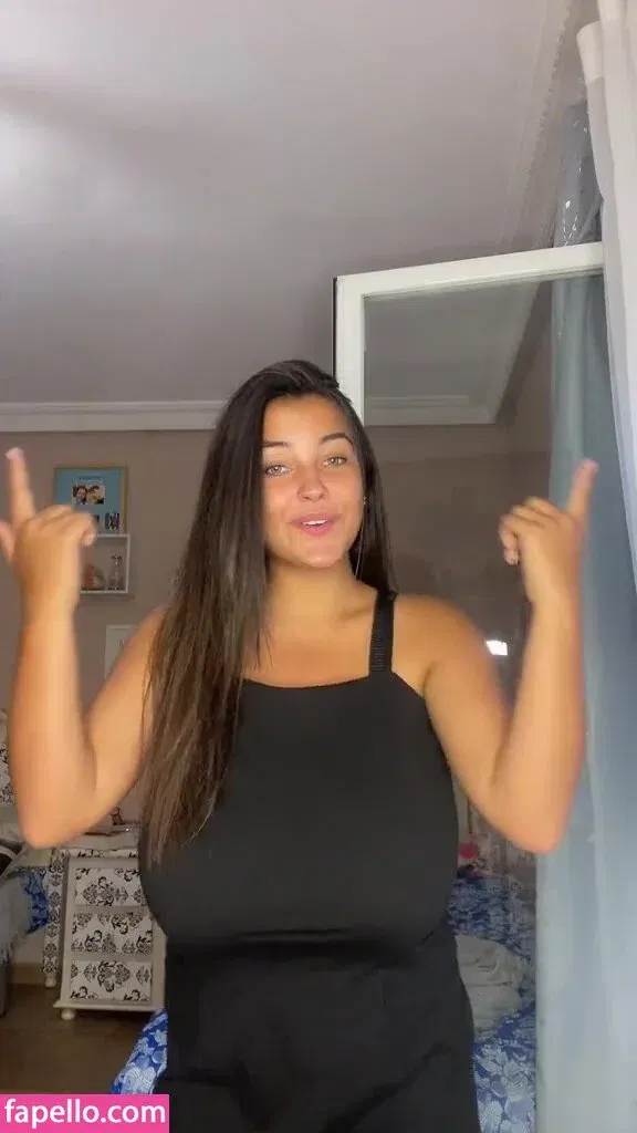 Anneris18 Onlyfans Photo Gallery 