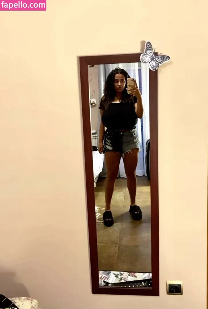 Anneris18 Onlyfans Photo Gallery 