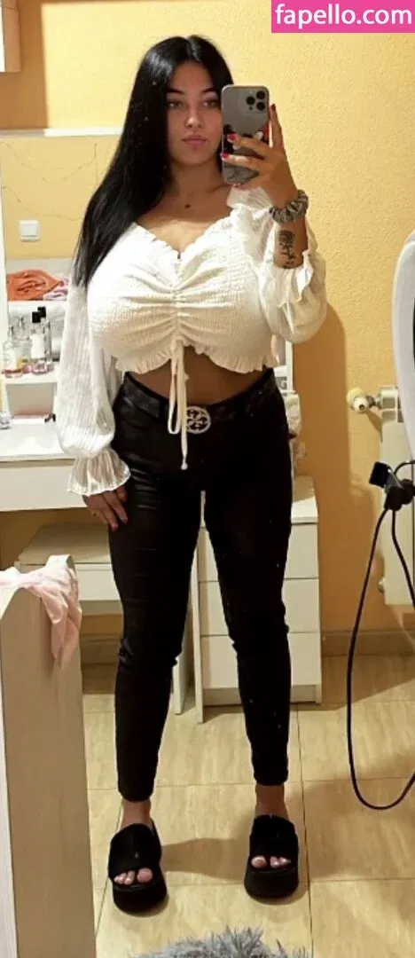 Anneris18 Onlyfans Photo Gallery 