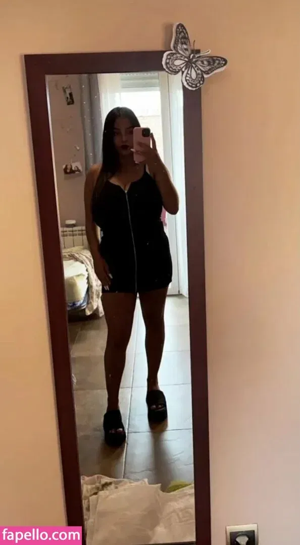 Anneris18 Onlyfans Photo Gallery 