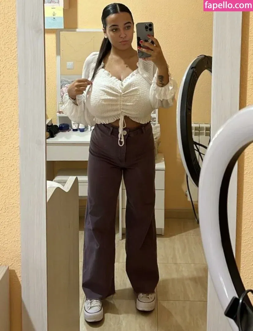 Anneris18 Onlyfans Photo Gallery 