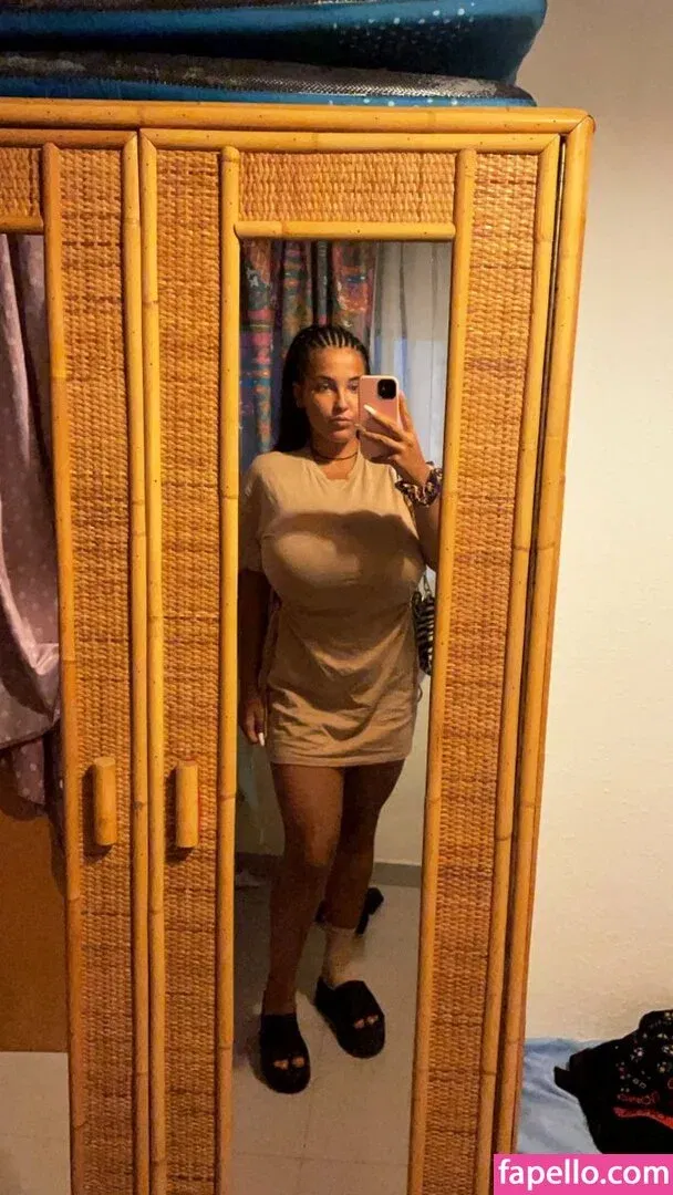 Anneris18 Onlyfans Photo Gallery 