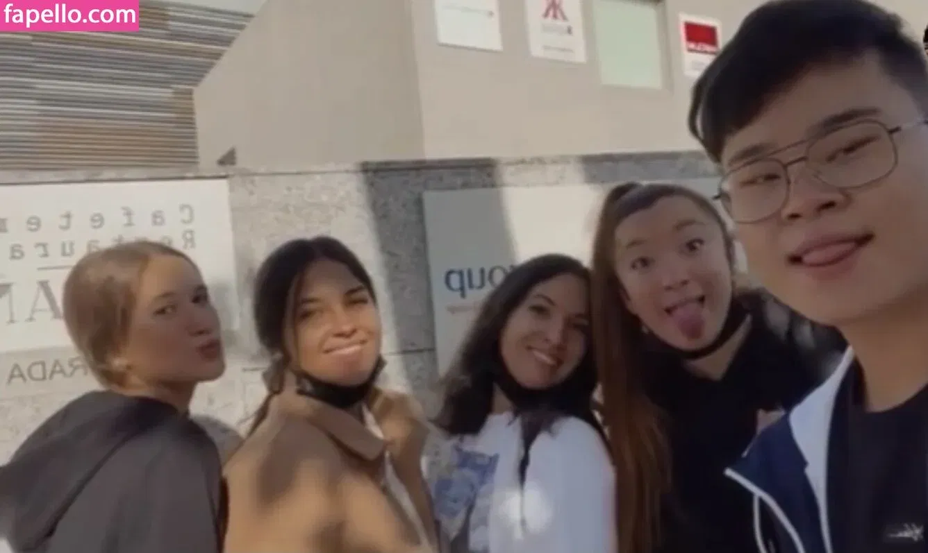 Anneris18 Onlyfans Photo Gallery 