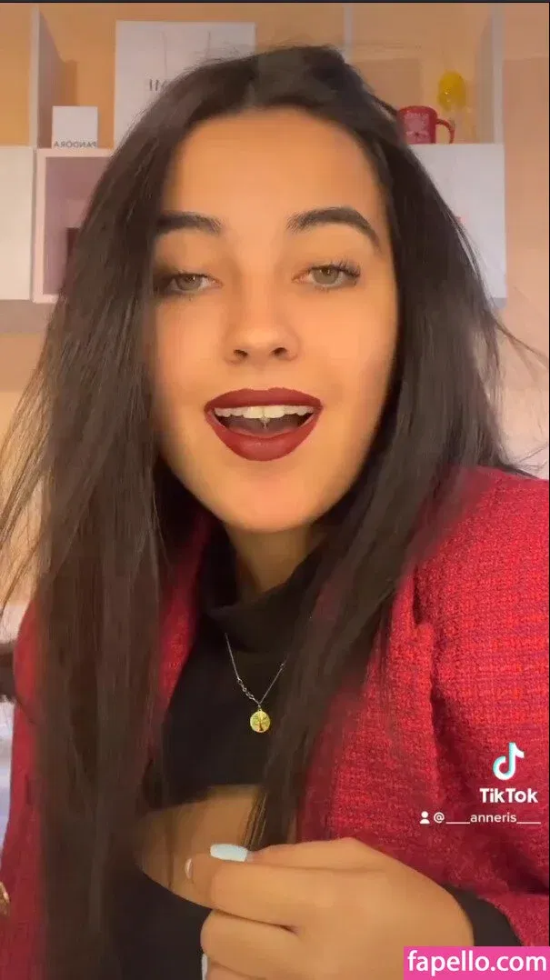 Anneris18 Onlyfans Photo Gallery 