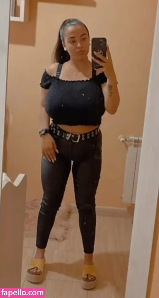 Anneris18 Onlyfans Photo Gallery 