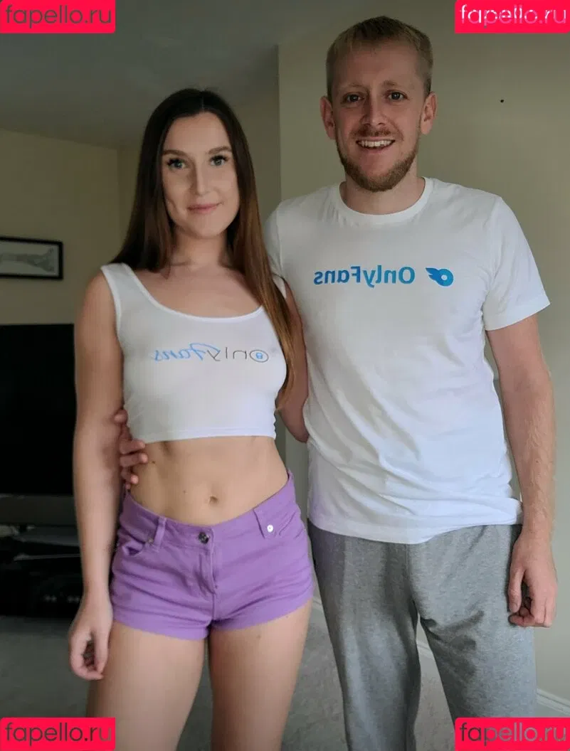 Nextdoornudists Onlyfans Photo Gallery 