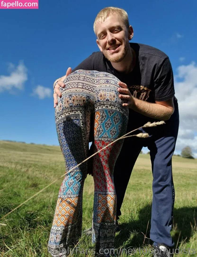 Nextdoornudists Onlyfans Photo Gallery 