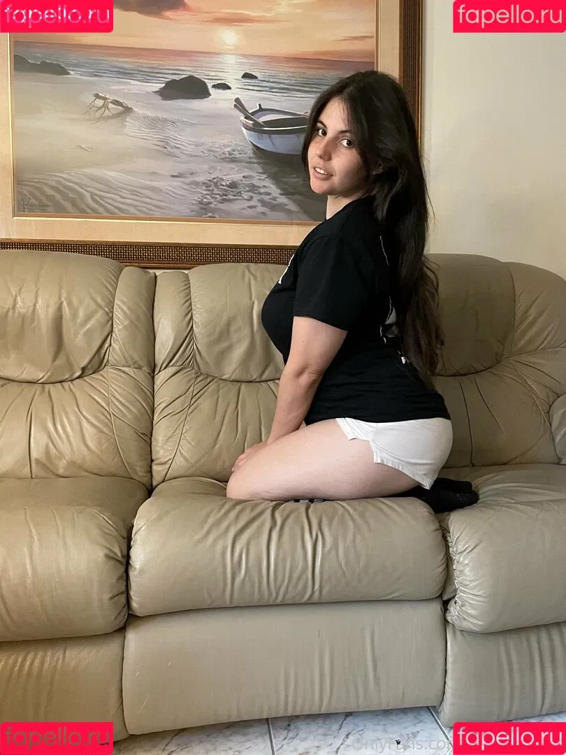 realaikobliss Onlyfans Photo Gallery 