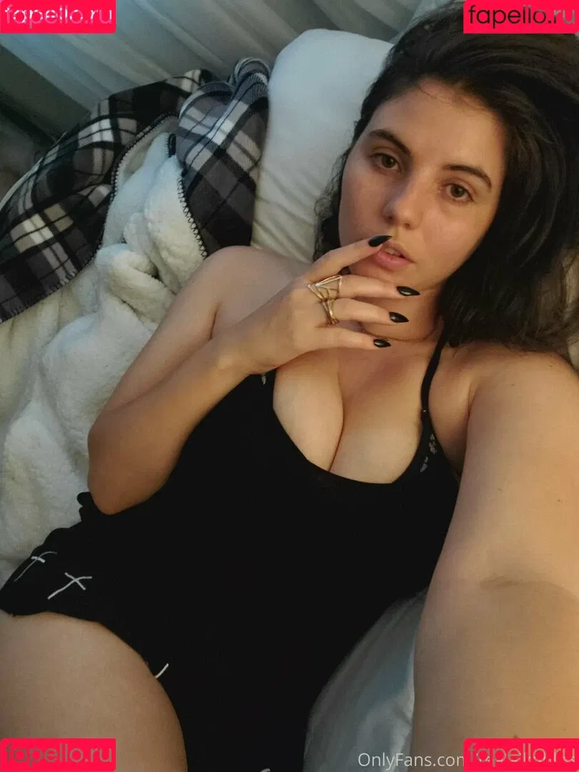 realaikobliss Onlyfans Photo Gallery 