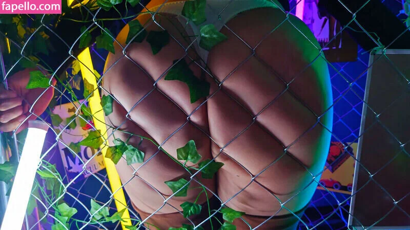 Momotino Onlyfans Photo Gallery 