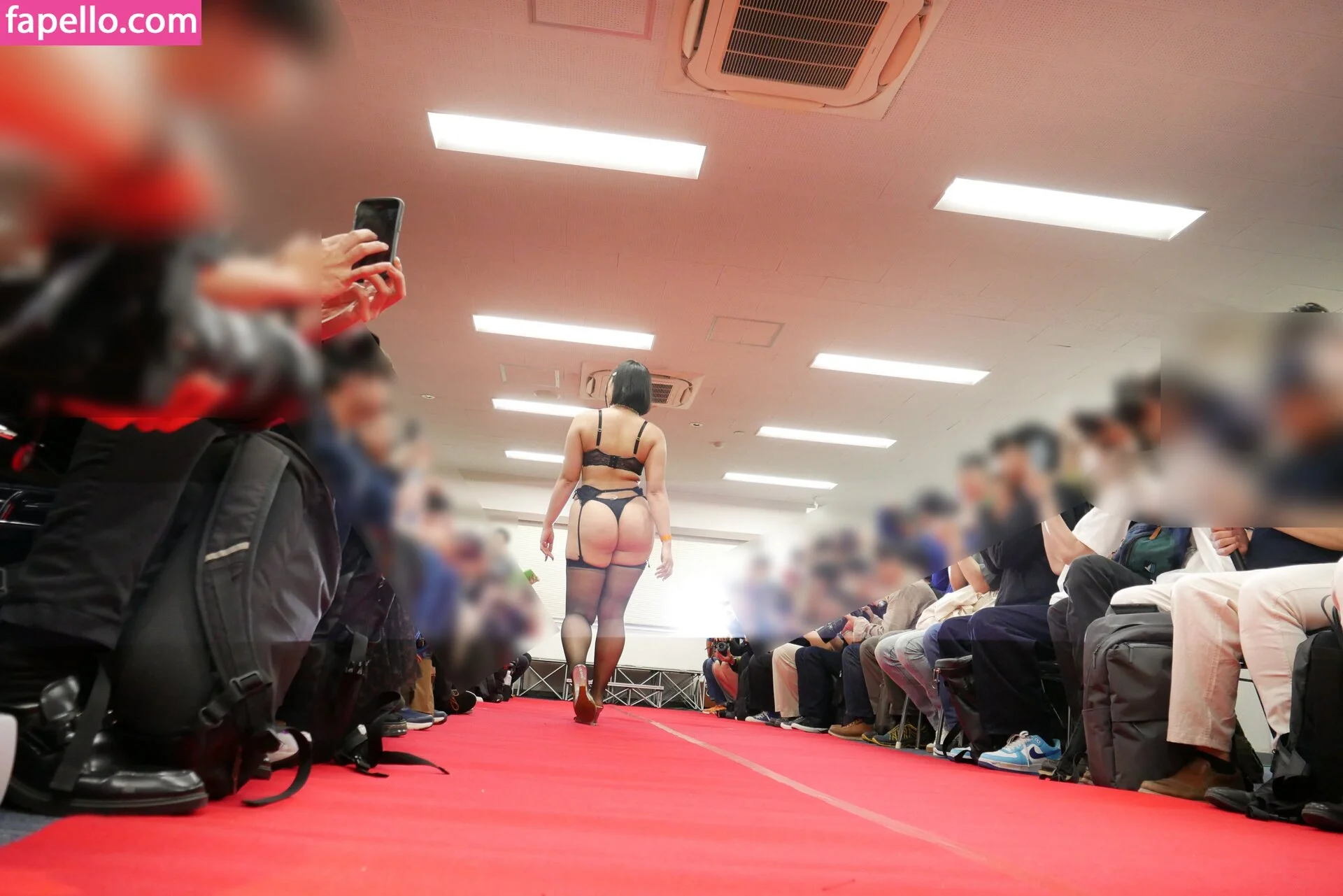 Momotino Onlyfans Photo Gallery 