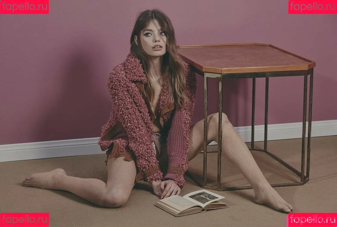 Kristine Froseth Onlyfans Photo Gallery 