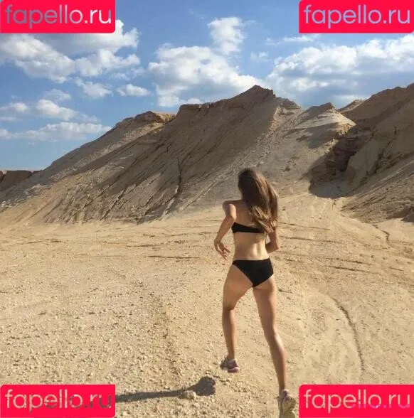 Kristine Froseth Onlyfans Photo Gallery 
