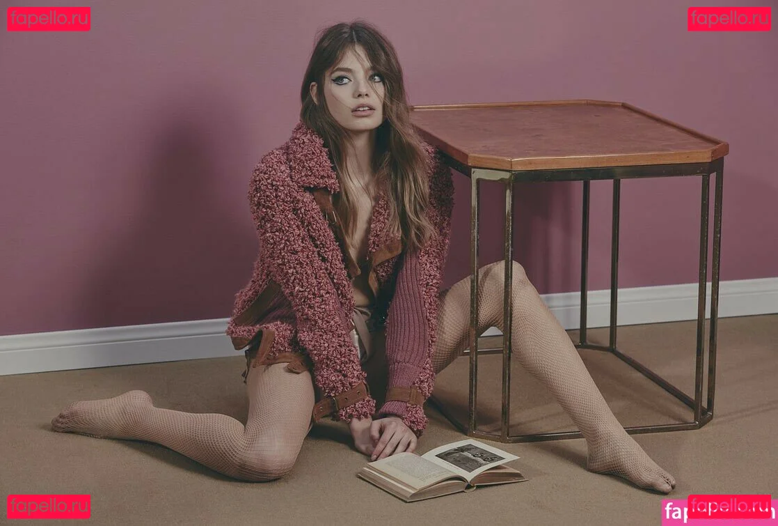 Kristine Froseth Onlyfans Photo Gallery 