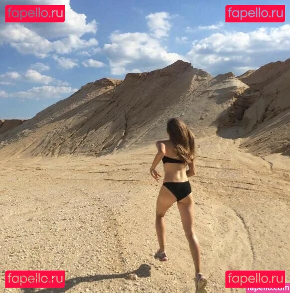 Kristine Froseth Onlyfans Photo Gallery 