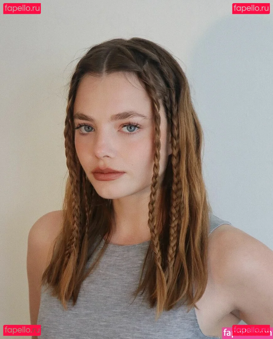 Kristine Froseth Onlyfans Photo Gallery 