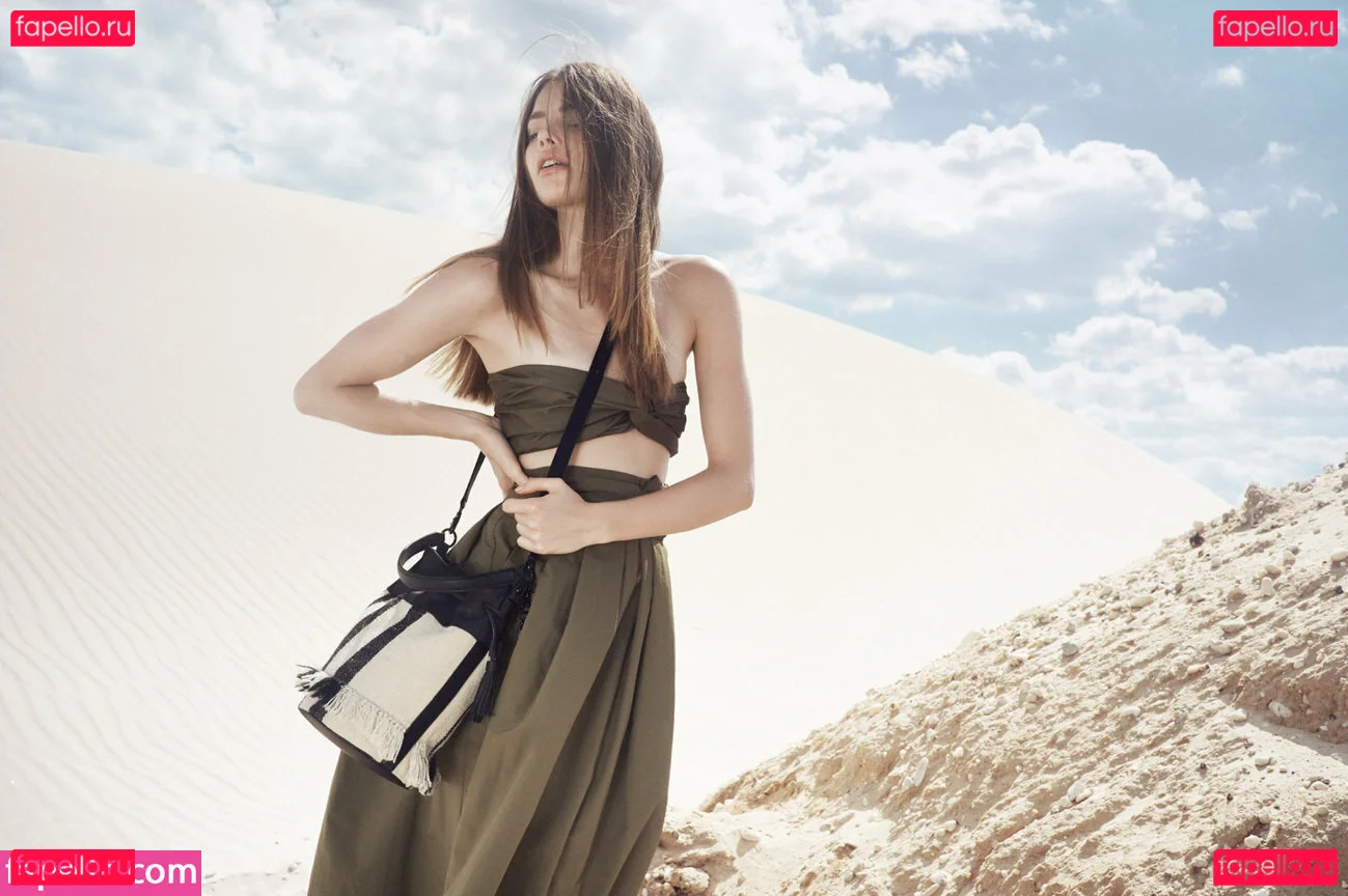 Kristine Froseth Onlyfans Photo Gallery 