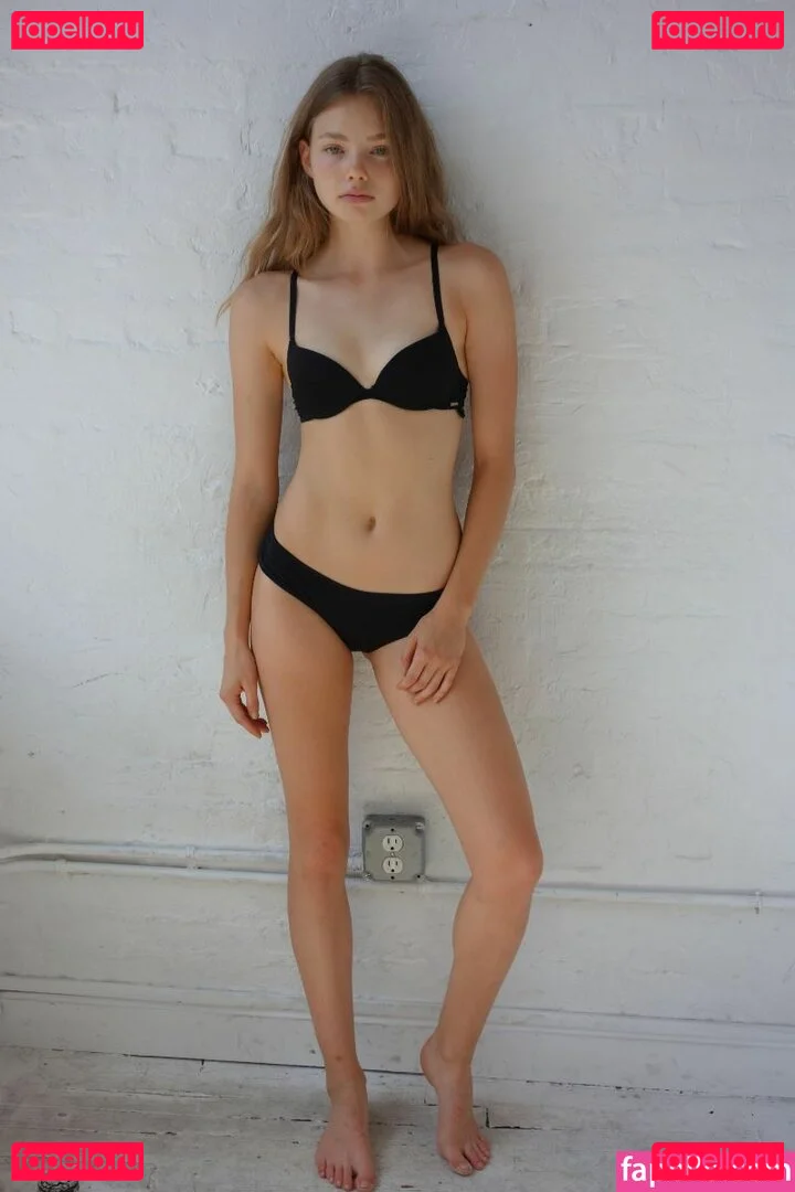 Kristine Froseth Onlyfans Photo Gallery 