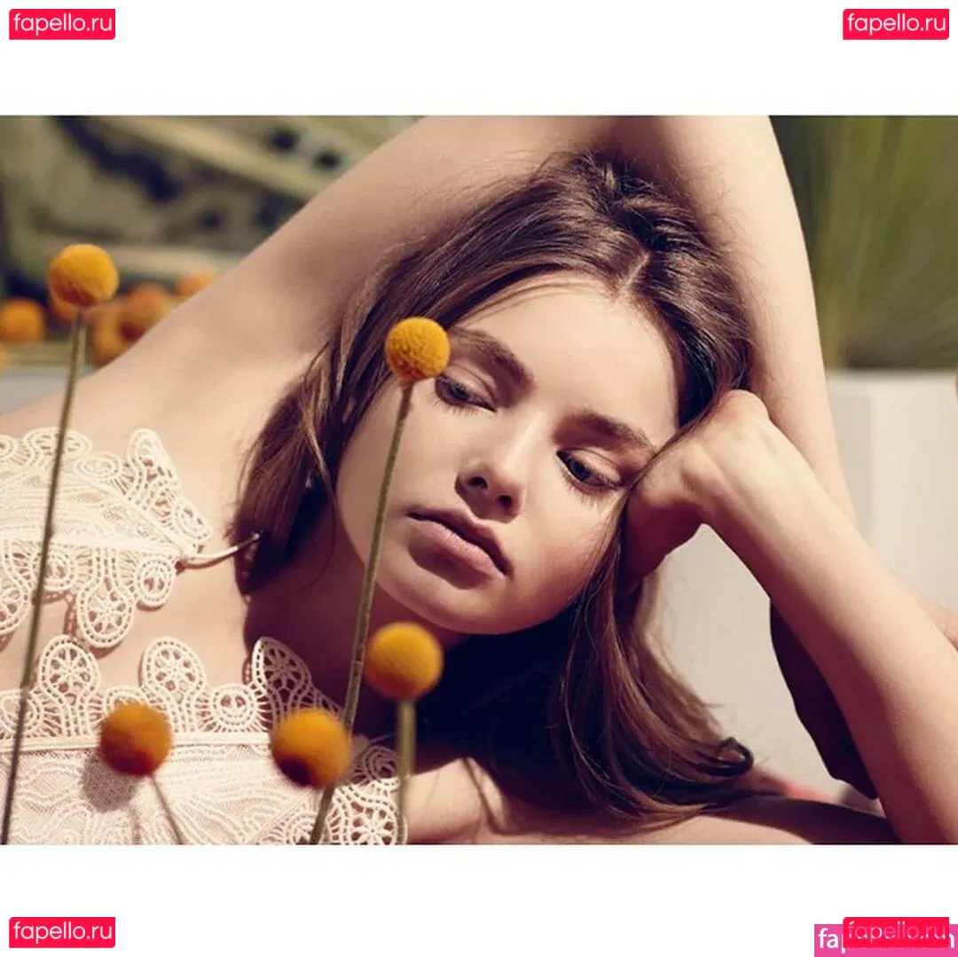 Kristine Froseth Onlyfans Photo Gallery 