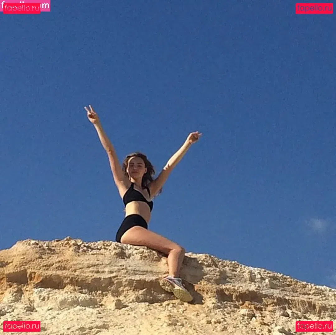 Kristine Froseth Onlyfans Photo Gallery 