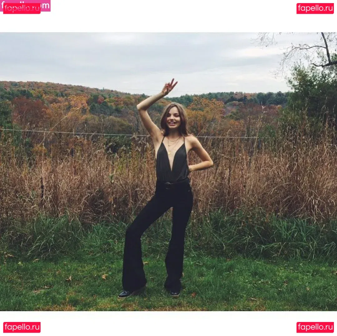 Kristine Froseth Onlyfans Photo Gallery 