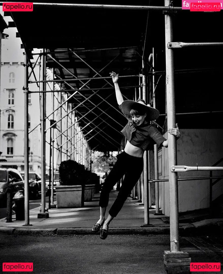 Kristine Froseth Onlyfans Photo Gallery 