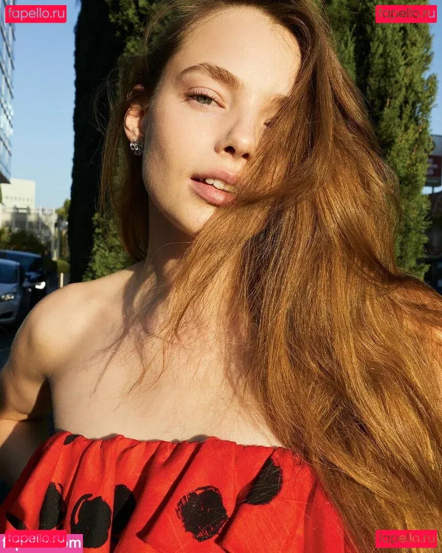 Kristine Froseth Onlyfans Photo Gallery 