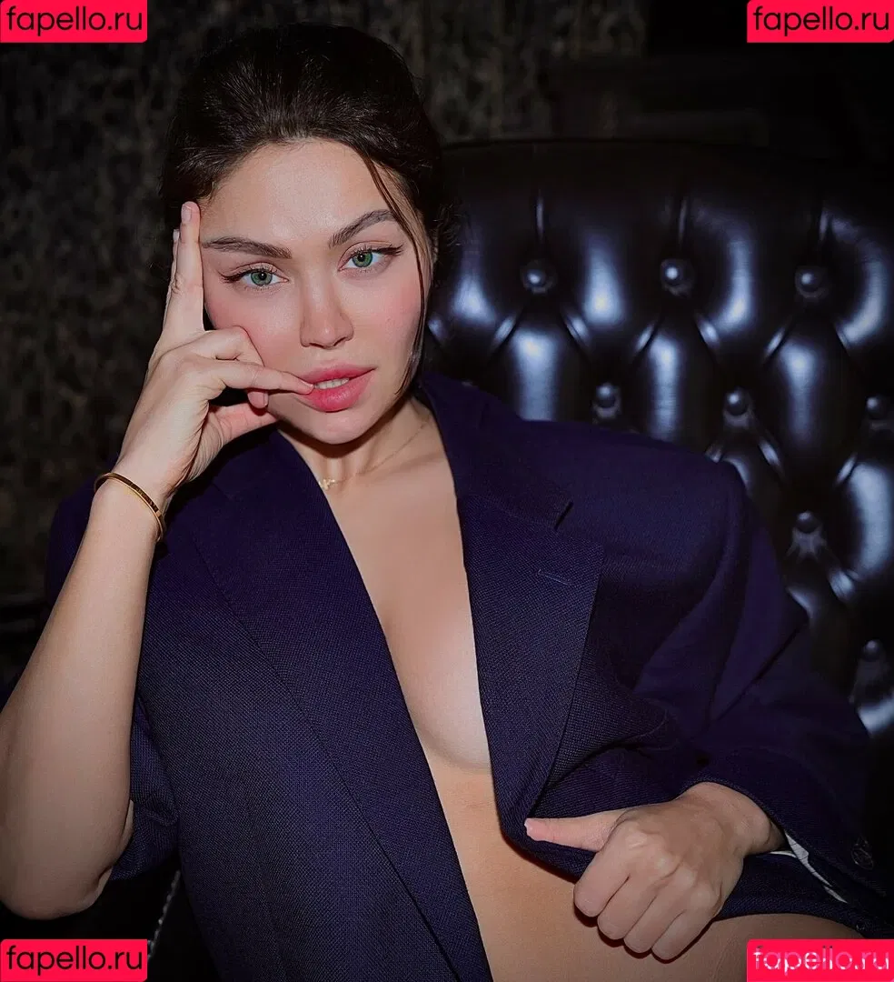 mira_nowhere Onlyfans Photo Gallery 