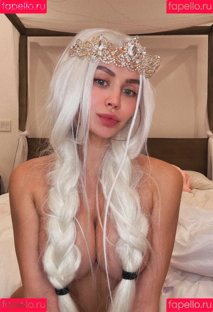 mira_nowhere Onlyfans Photo Gallery 