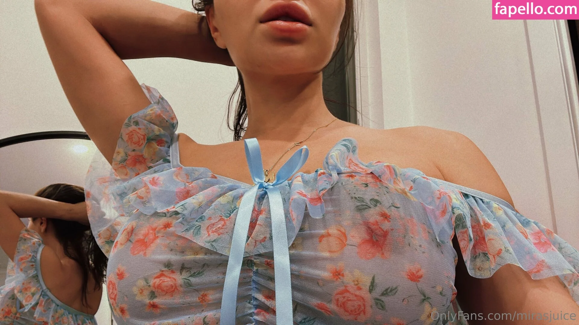 mira_nowhere Onlyfans Photo Gallery 