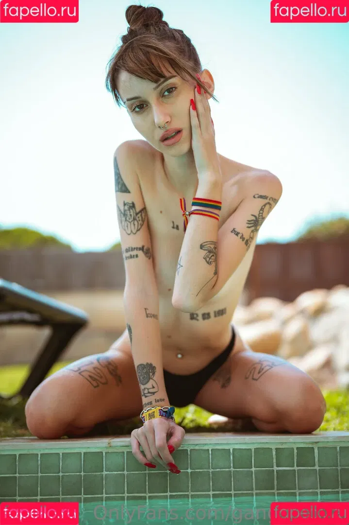 gangstagyal Onlyfans Photo Gallery 
