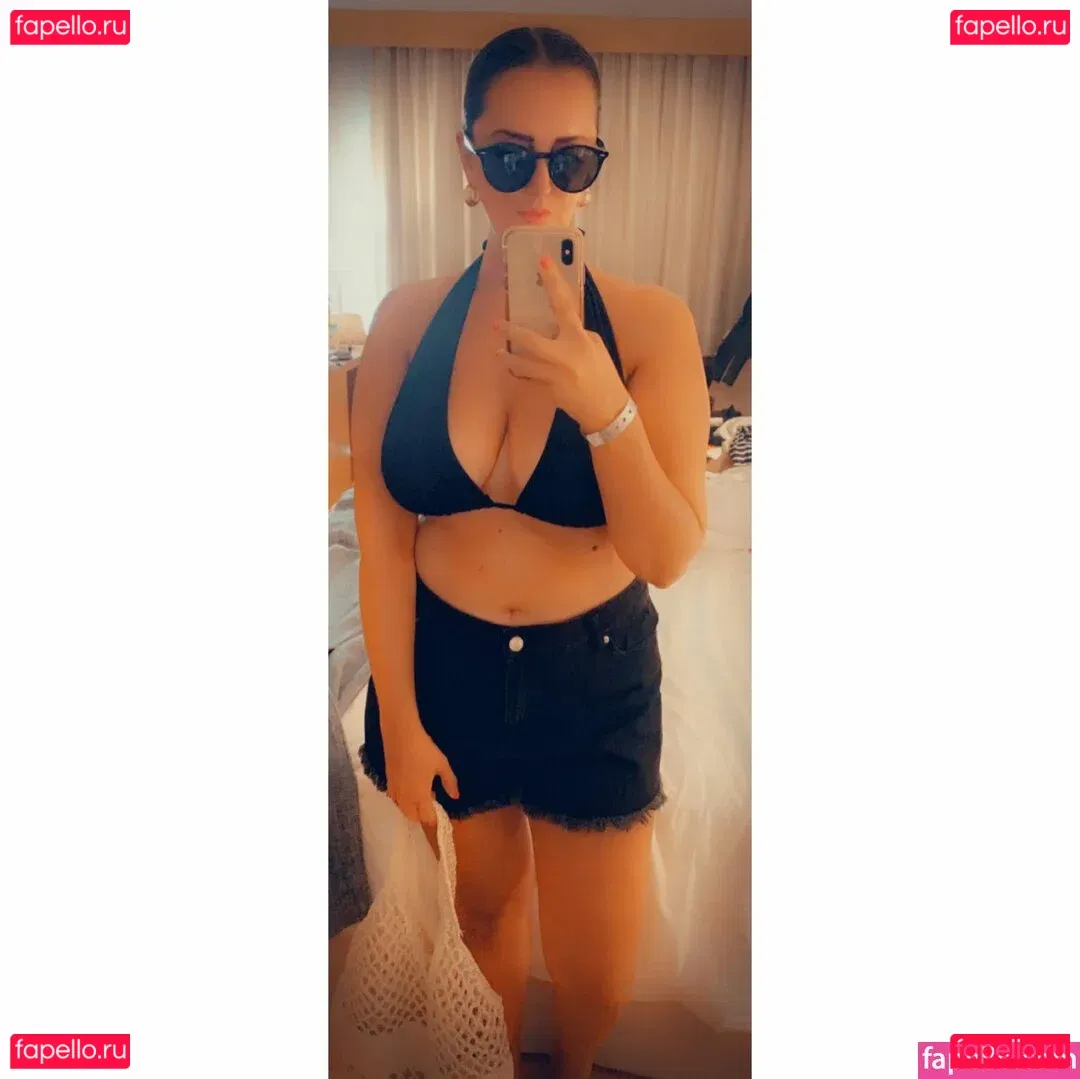 Melanie M Onlyfans Photo Gallery 