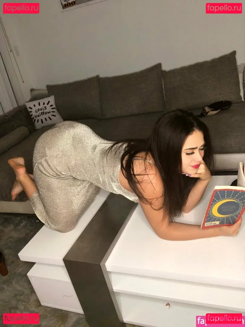 playgirlcarli18 Onlyfans Photo Gallery 