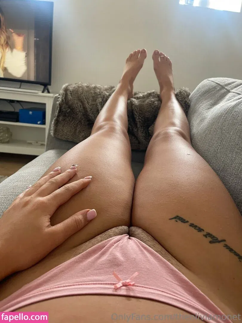 theoliviamonet Onlyfans Photo Gallery 