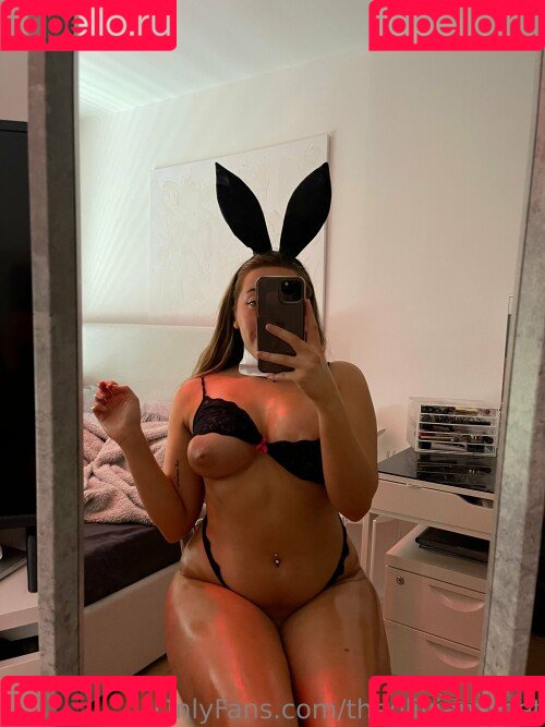 theoliviamonet Onlyfans Photo Gallery 